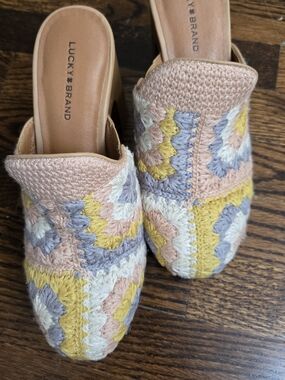 lucky brand immia crochet mule clogs | pastel multicolor wood heel
